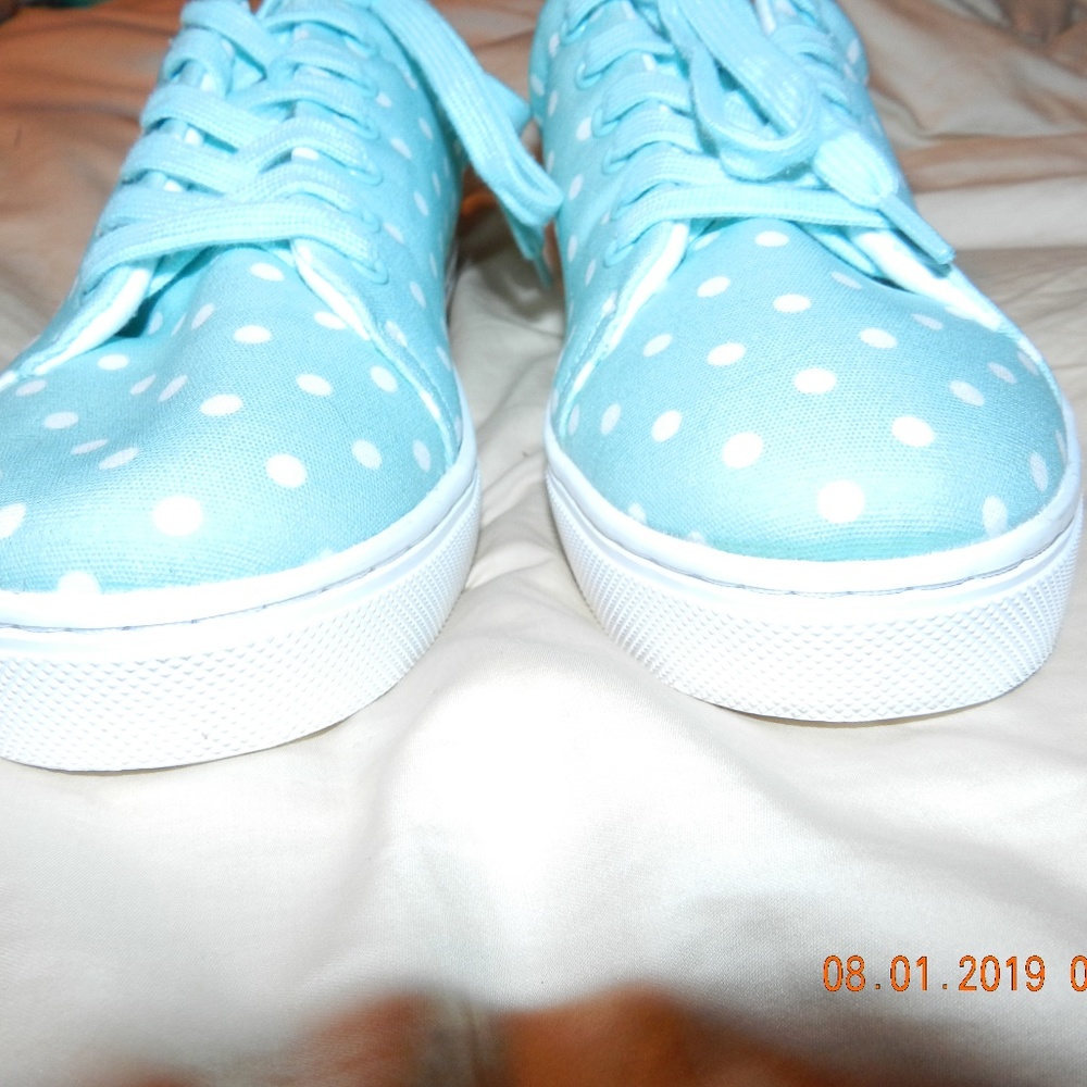 Women's Isaac Mizrahi Live Mint Green Lace Up Shoe - Picture 2 of 5